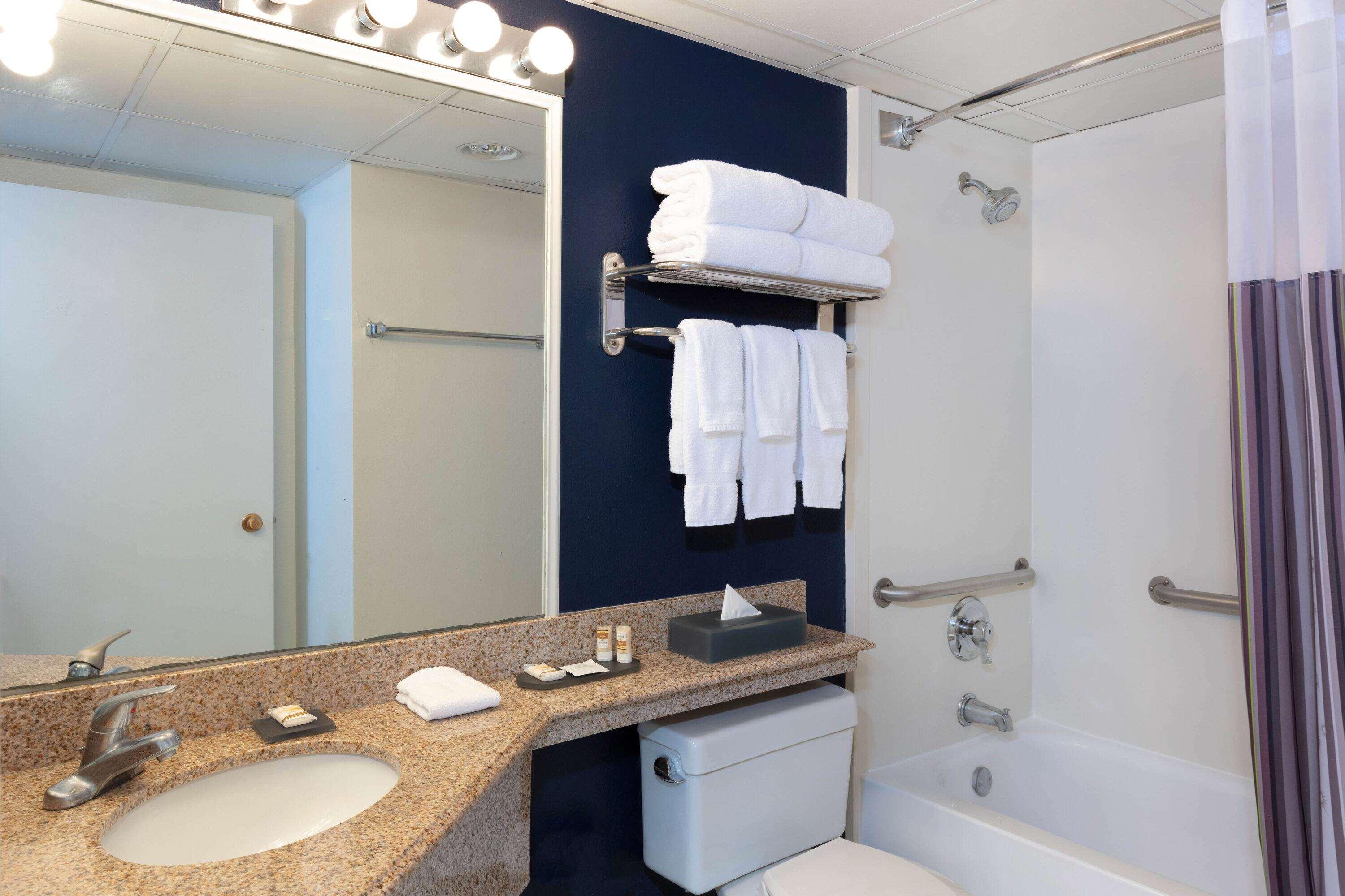 La Quinta By Wyndham Secaucus Meadowlands Hotel Екстериор снимка
