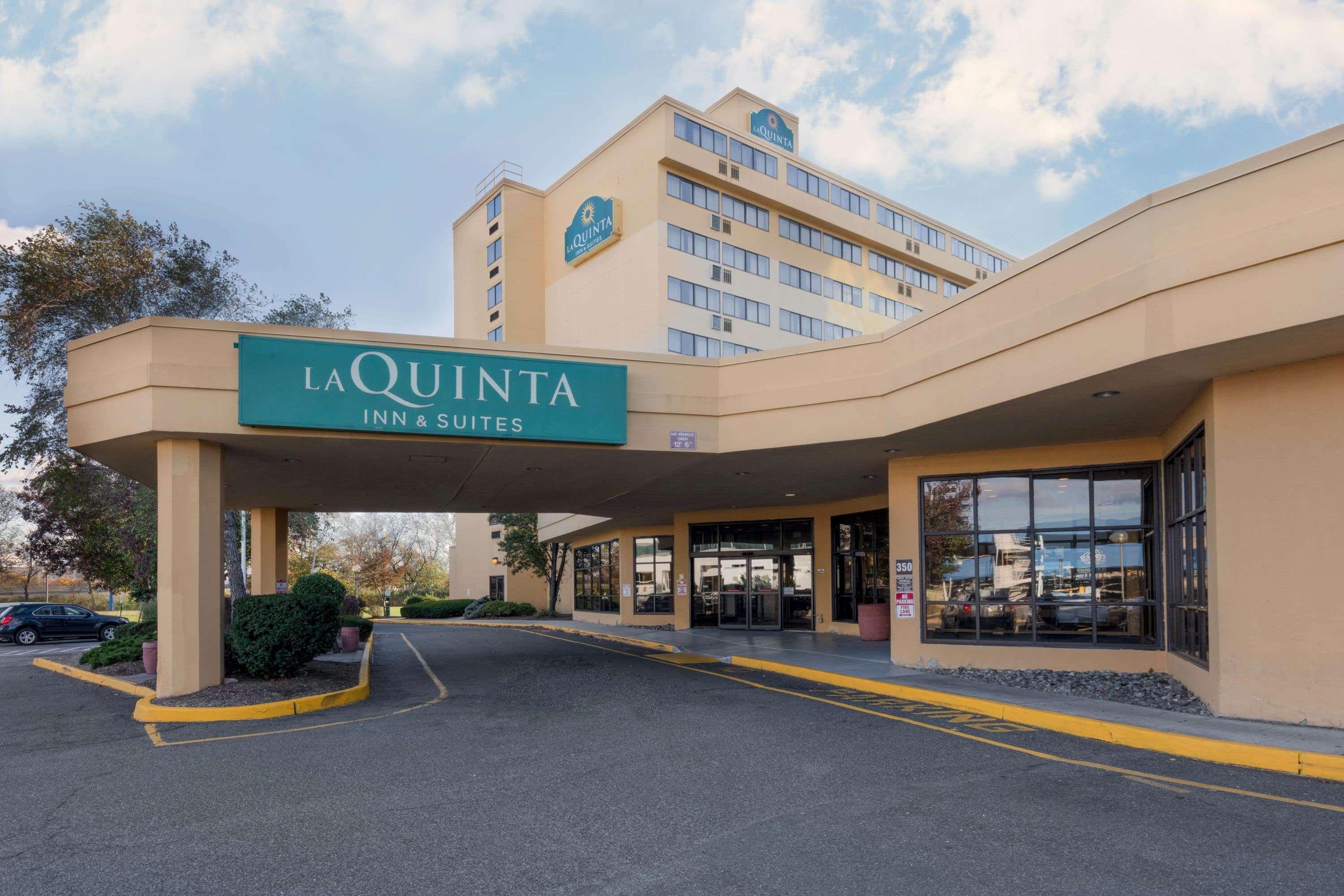 La Quinta By Wyndham Secaucus Meadowlands Hotel Екстериор снимка
